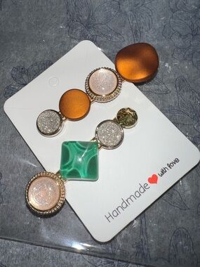 Chic Green and Orange Hair Clip Set
